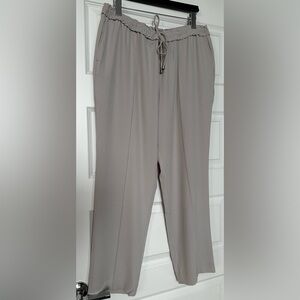 Elegant Women's Light Gray Trousers